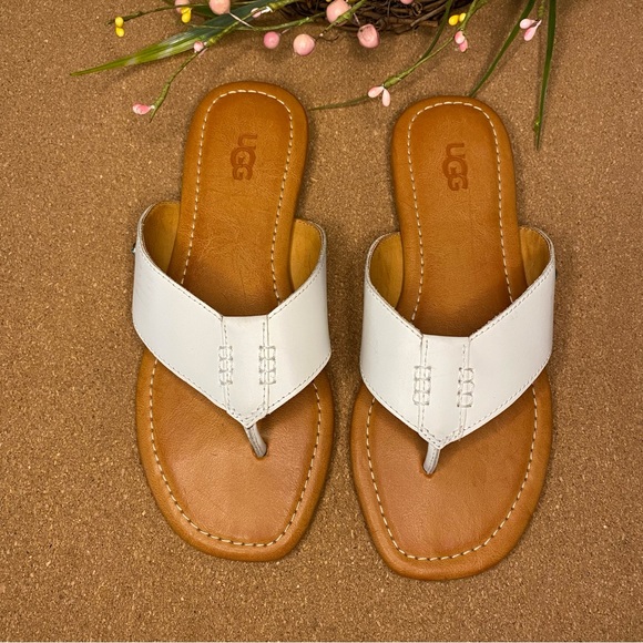 Ugg Carey Flip Flop Leather Sandals Size 6 - Picture 2 of 16